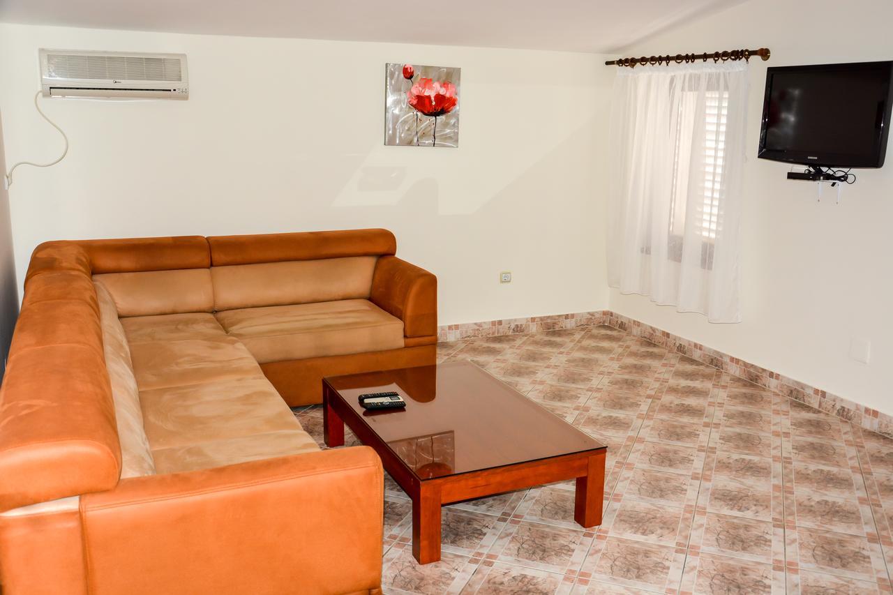 Apartments Minja S Petrovac Dış mekan fotoğraf